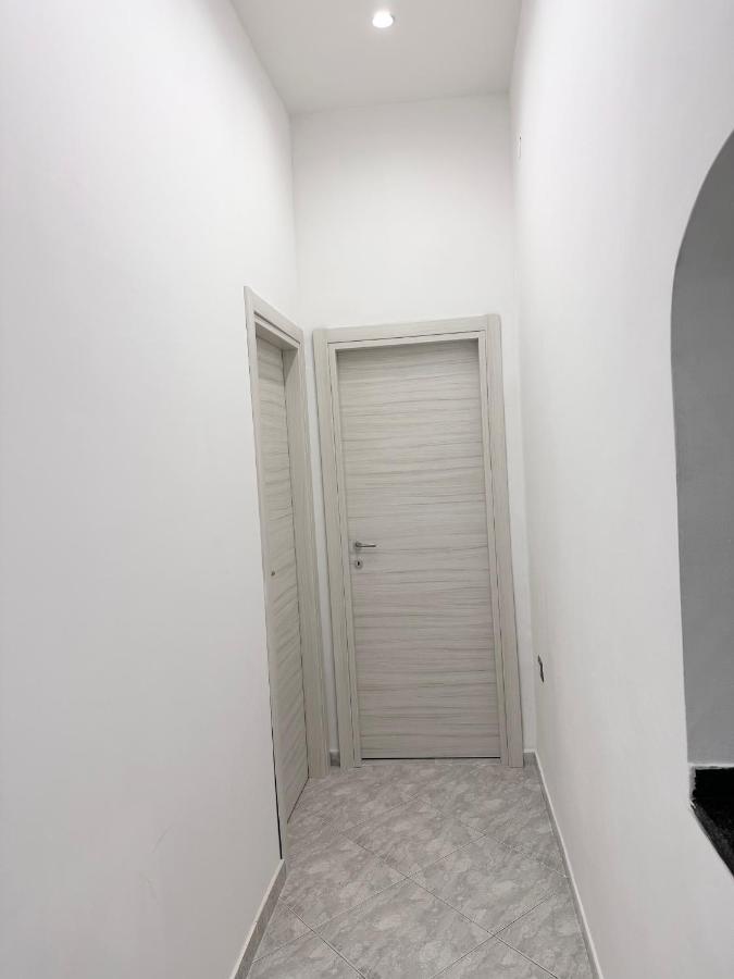 Airport Seaview Rooms เนเปิลส์ ภายนอก รูปภาพ